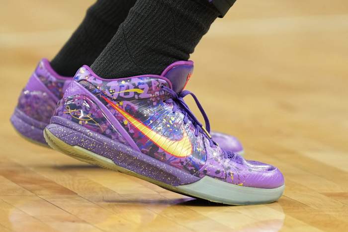 Sacramento Kings forward Trey Lyles wears the Nike Kobe 4 'Prelude' shoes during the 2021-22 NBA season.